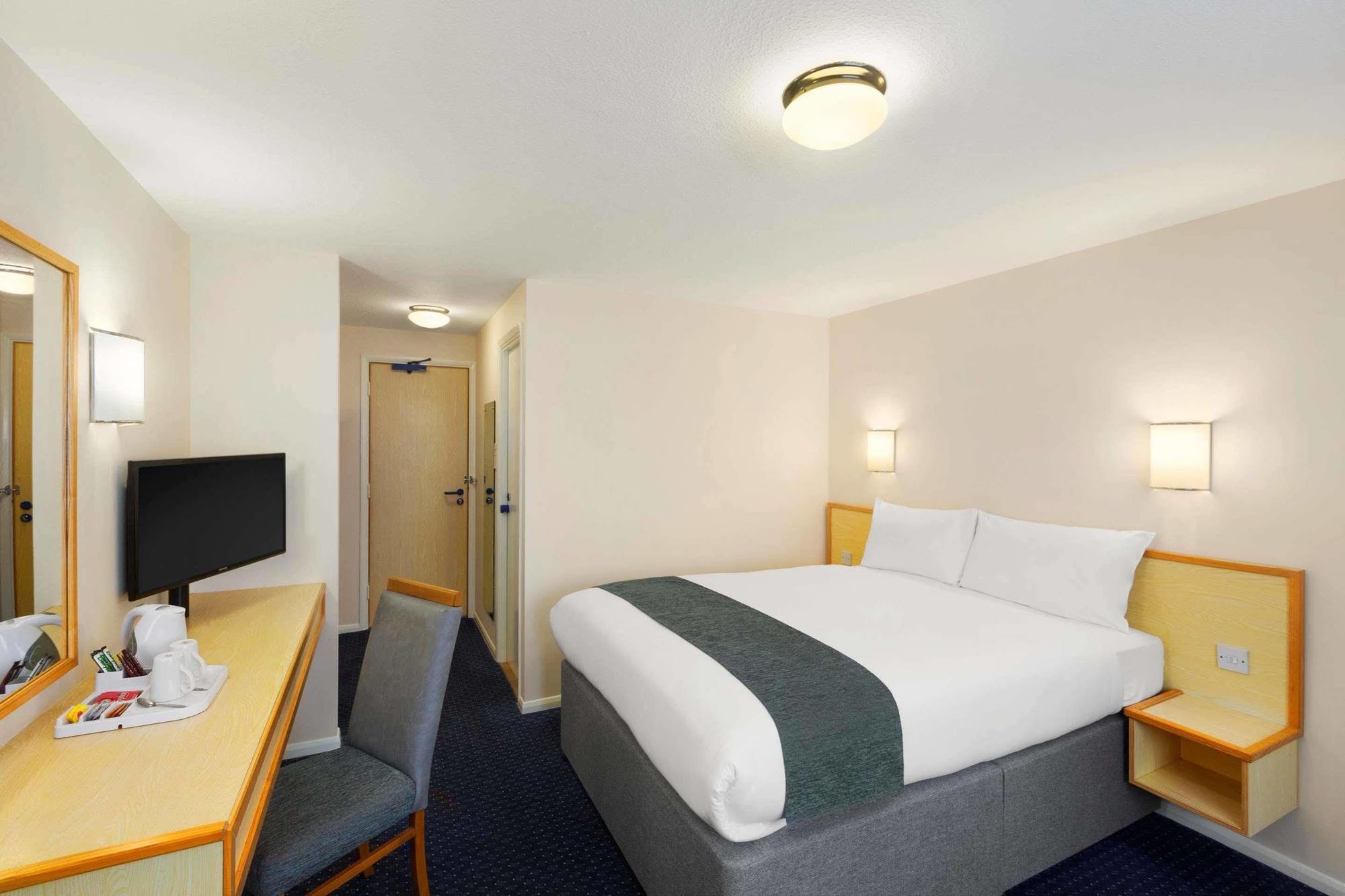 Days Inn Winchester Buitenkant foto