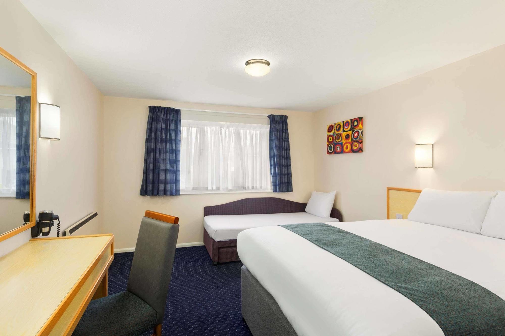 Days Inn Winchester Buitenkant foto